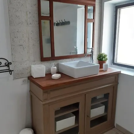 Arvor Et Tevenn بيت للعطل *