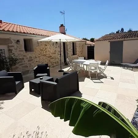 Arvor Et Tevenn بيت للعطل *